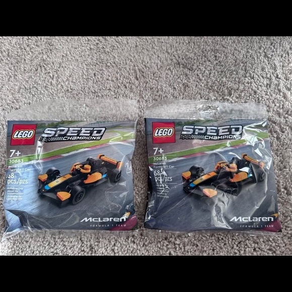 LEGO City Formula 1 Race Cars - Red, Blue - Picture 2 of 3